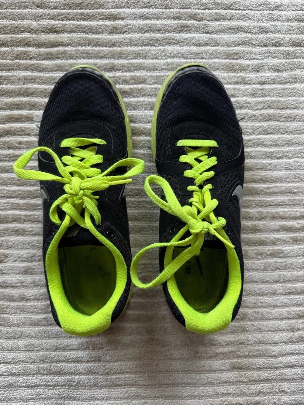 Nike Women’s Black and Neon Yellow Athletic Sneakers